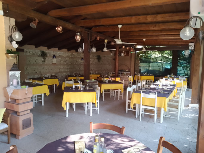 carbonera ristorante alla feba tavoli all'aperto