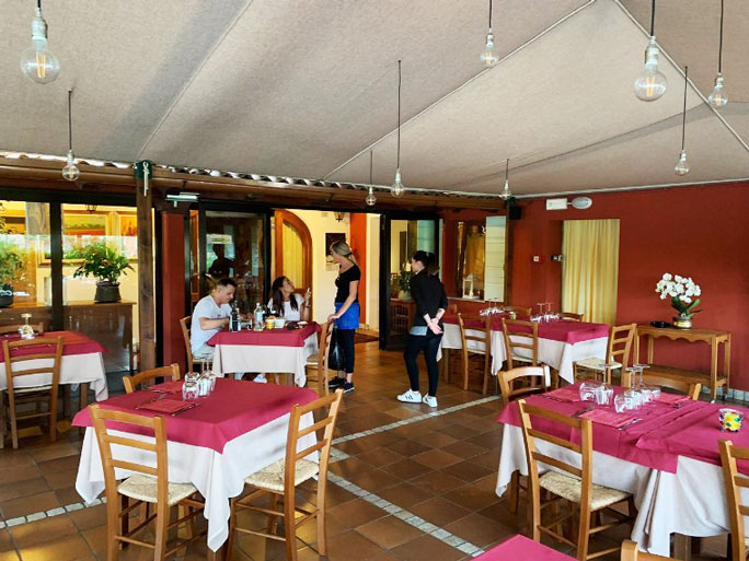 crocetta del montello trattoria da luciano VERANDA