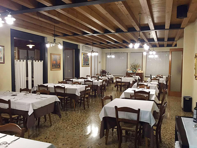 TRATTORIA AL GIARDINO sala da pranzo