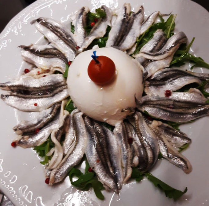 acciughe e burrata