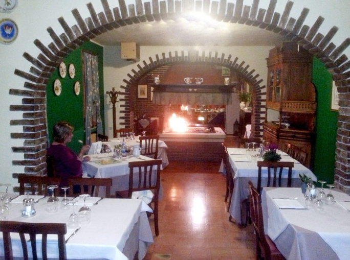 TRATTORIA DALLA MARIANNA sala da pranzo